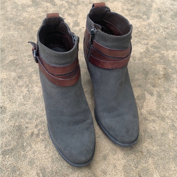 Sam Edelman Women's Hannah Brown Suede Buckle Ankle Boot Size 8 - Picture 2 of 11